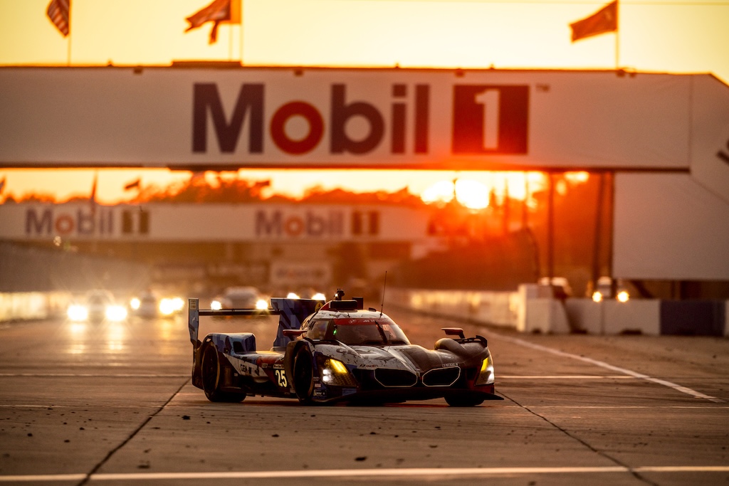 Skuffelse på Sebring: Kevin Magnussen sendt ud af kampen
(Foto: BMW M Motorsport)